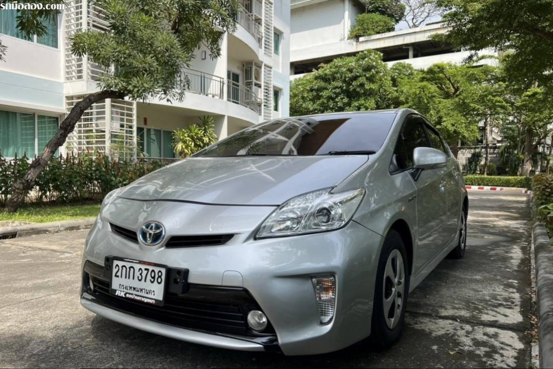 Toyota Prius 1.8 Hybrid ปี 2013