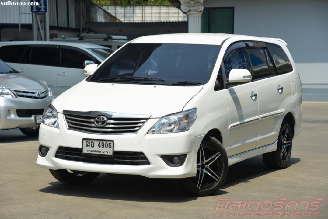 2012 TOYOTA INNOVA 2.0 V