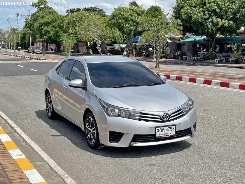 TOYOTA ALTIS 1.8 E  ปี2014