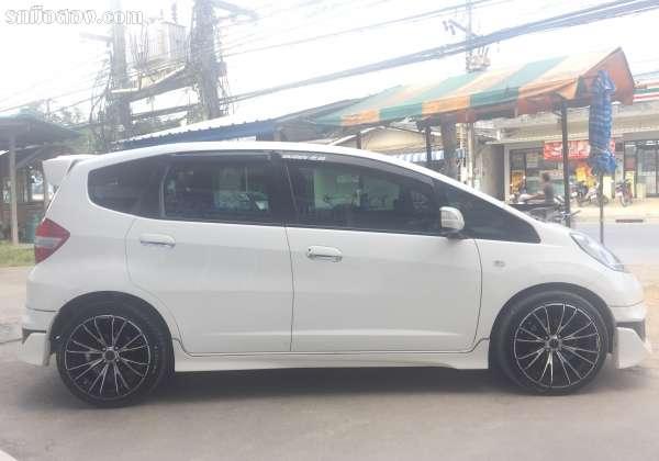 HONDA JAZZ ปี 2013