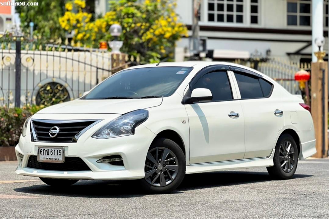 NISSAN ALMERA 1.2 E SPORT TECH ปี2017 สีขาว 