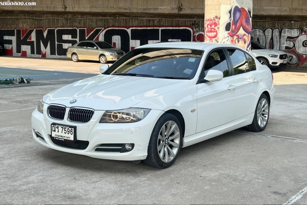 BMW 320i SE E90 AT ปี 2012  ⭐️ฟรีดาวน์ ผ่อน 6,576 บาท