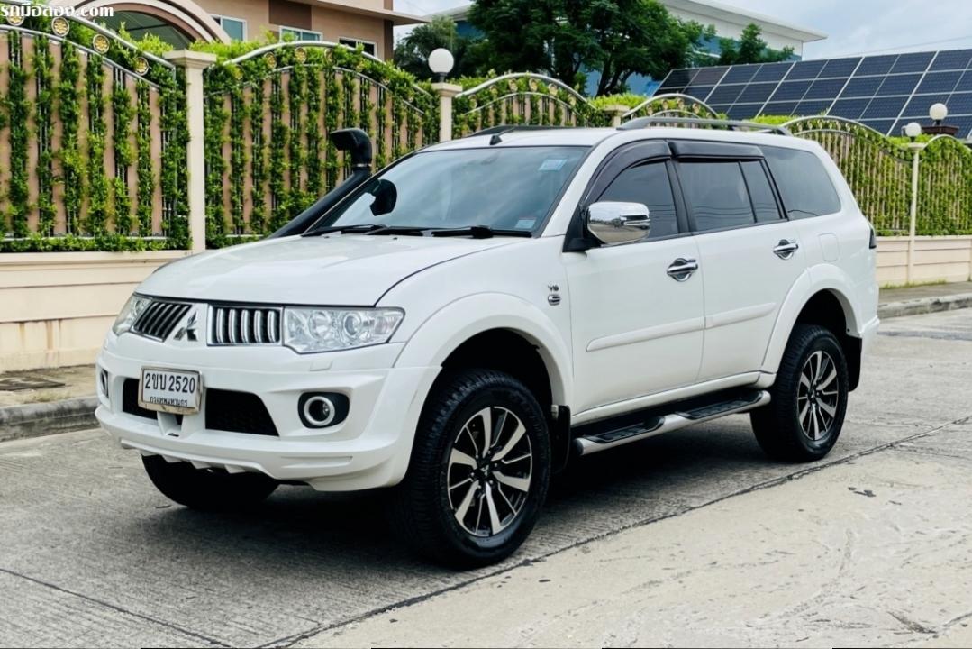 MITSUBISHI PAJERO SPORT 3.0 V6 GT  ปี 2012 เกียร์AUTO SporTronic สภาพนางฟ้า