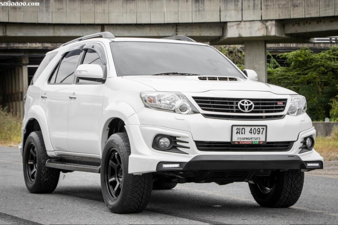 TOYOTA FORTUNER 3.0 V 4WD ปี2012