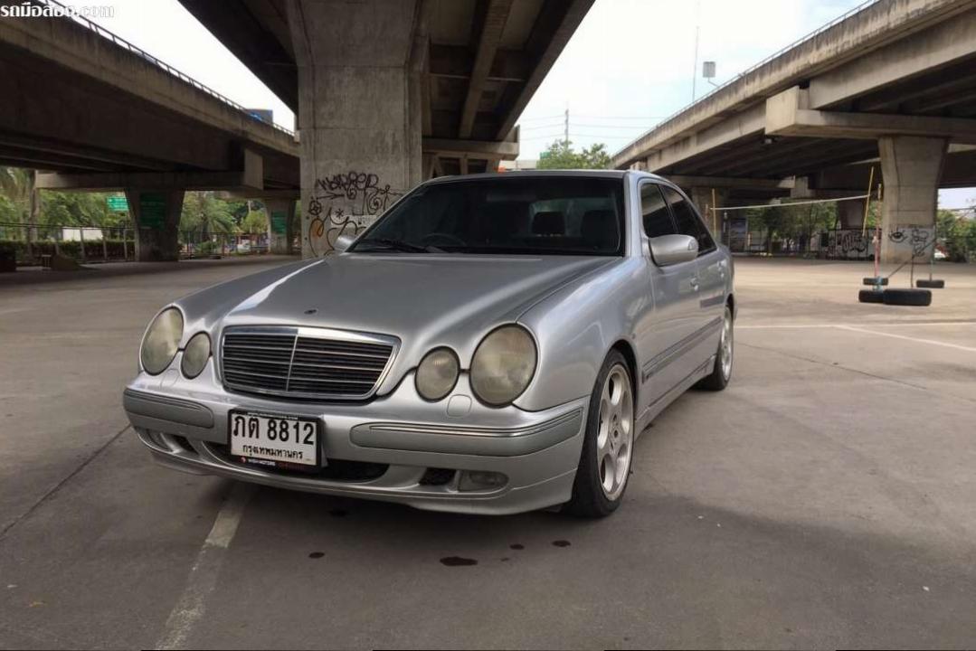 Mercedes-Benz  2.4  E-Class 