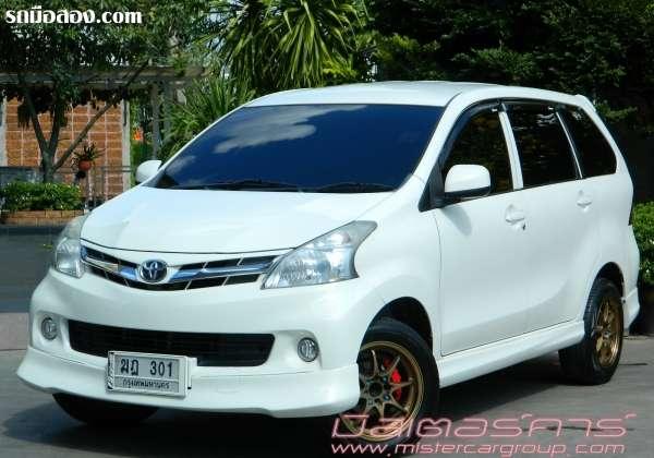 TOYOTA AVANZA ปี 2012