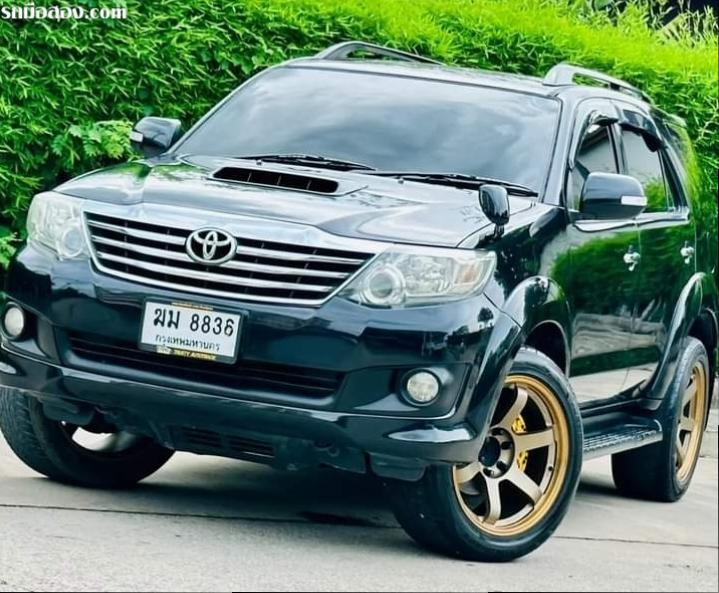 Toyota Fortuner 3.0 4*2 A/T ปี 2012.  (7.)