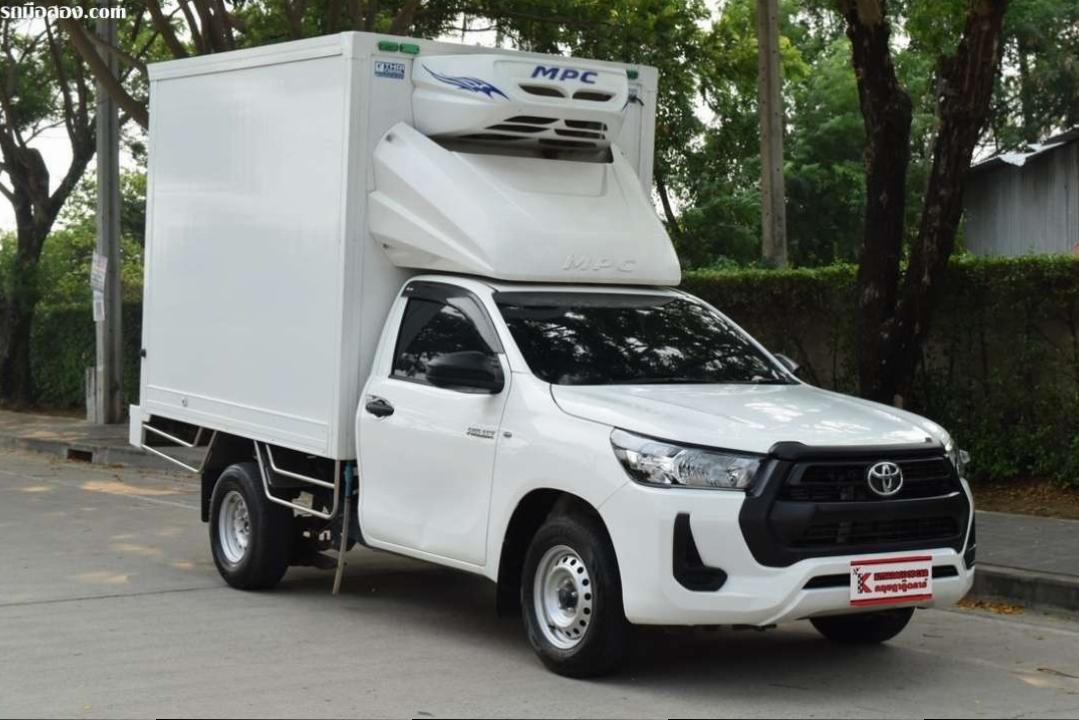 Toyota Revo 2.4  SINGLE Entry Pickup 2021