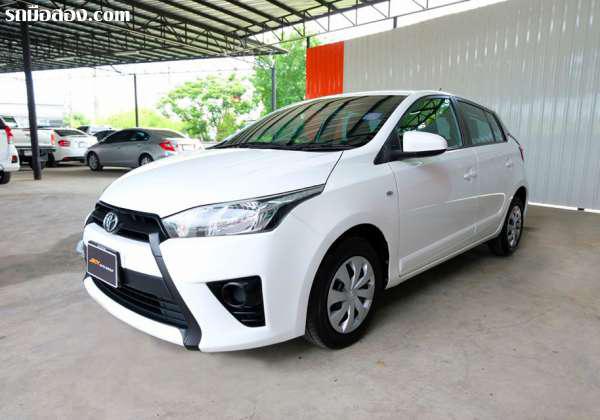 TOYOTA YARIS ปี 2015