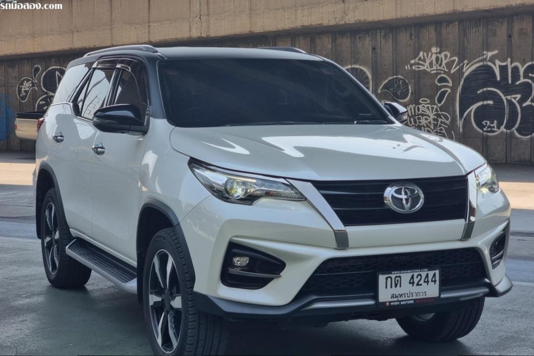 Toyota Fortuner 2.8TRD ดีเซล AT ปี 2019