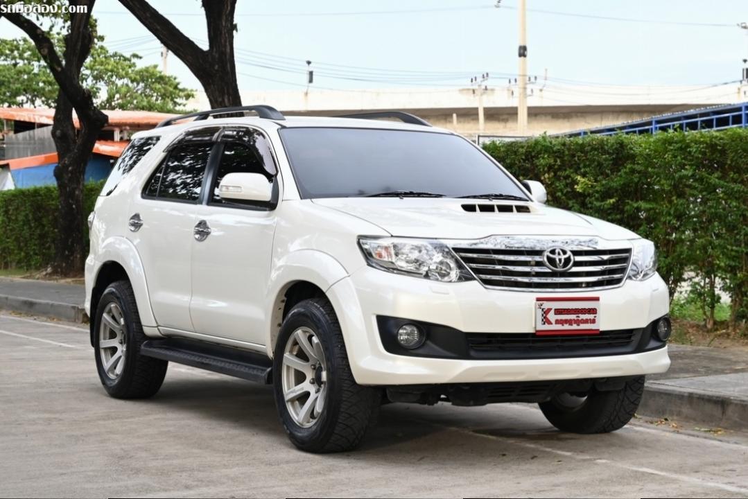 TOYOTA FORTUNER ปี 2014