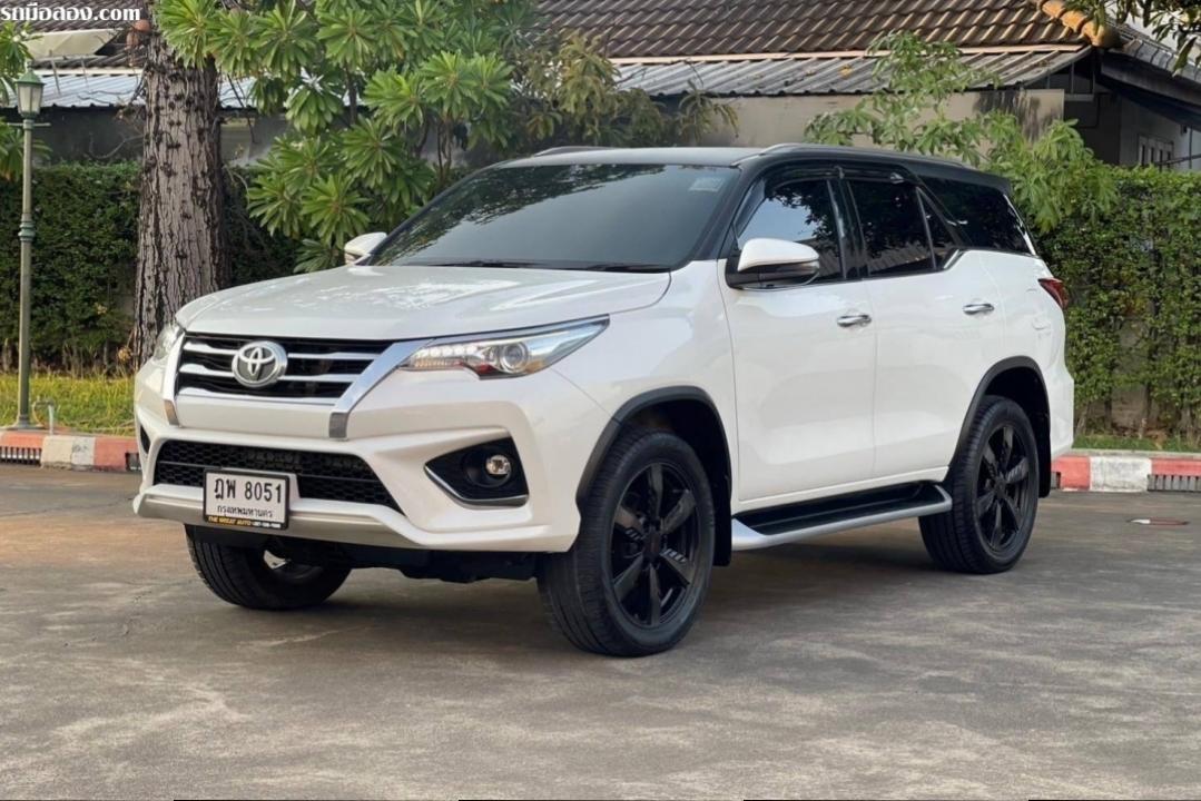 TOYOTA FORTUNER, 2.8 TRD SPORTIVO BLACK TOP 4WD ปี 2017
