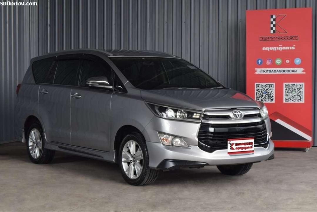 Toyota Innova 2.8 (ปี 2018) Crysta V Wagon AT