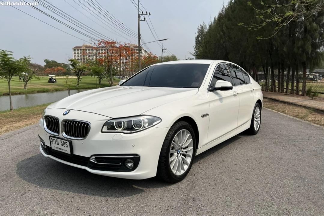 2015 BMW 528i (f10) Luxury LCI สีขาว