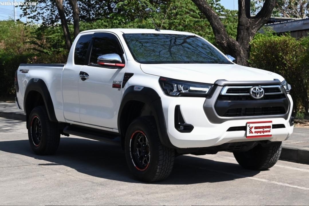 Toyota Revo 2.4 SMARTCAB Prerunner Mid 2021