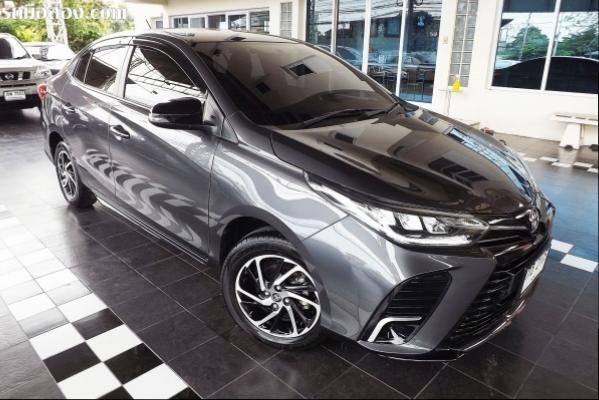 2022 Toyota Yaris Ativ 1.2 Sport รถเก๋ง 4 ประตู ใช้เงินออกรถเพียง 9 บาท