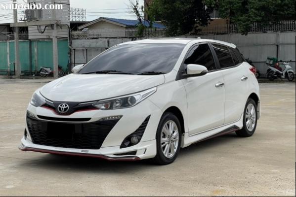 Toyota Yaris 1.2 G ปี 2018 สีขาว 