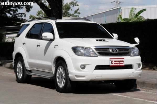 Toyota Fortuner 3.0 ( ปี 2008 ) Smart V 4WD Wagon (9905)