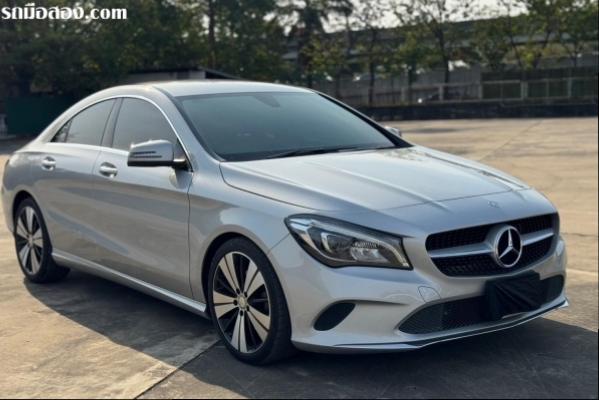 Mercedes Benz CLA200 ปี 2017