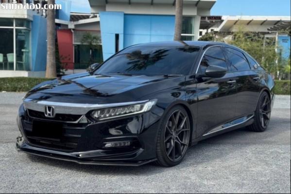 Honda Accord 1.5 Turbo EL 2019 รถใหม่ไมล์น้อย หล่ออย่างหรูหรา  
