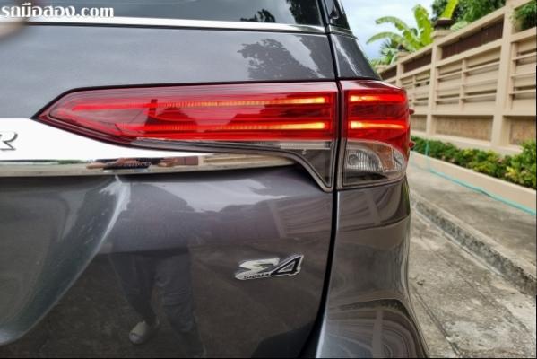 toyota fortuner 2.8 4WD drive ปี 2017 มือเดียวป้ายแดงวิ่ง 67,000 กิโล