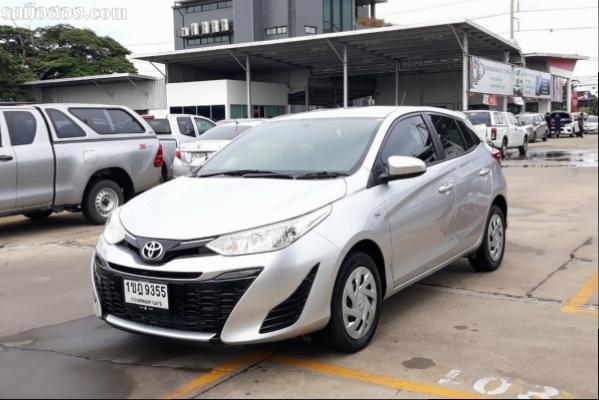 ปี 2020 TOYOTA YARIS 1.2 ENTRY CC. สี เงิน เกียร์ Auto