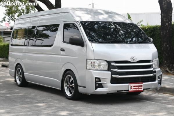 Toyota Hiace 3.0 COMMUTER D4D 2015   #รหัส3154