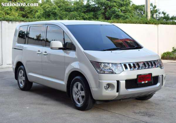 MITSUBISHI DELICA SPACE WAGON ปี 2015