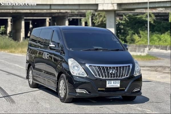 HYUNDAI H-1 2.5 ELITE ปี17 จด 19