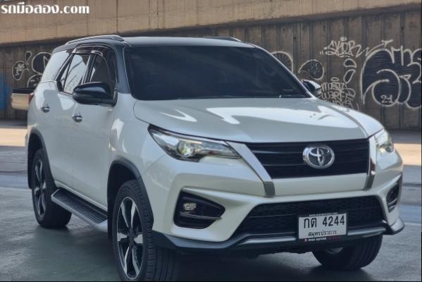 Toyota Fortuner 2.8TRD ดีเซล AT ปี 2019