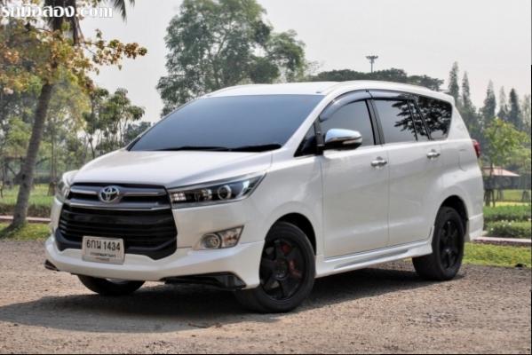 TOYOTA INNOVA 2.8 V เกียร์Auto ปี2017