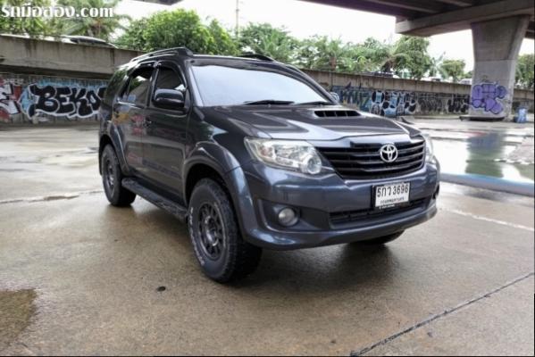Toyota Fortuner 3.0 v auto 4WD ปี 2006