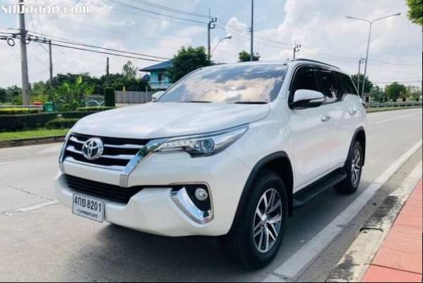 TOYOTA FORTUNER 2.4 V 2WD A1 ปี 2015 