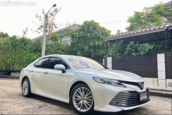 TOYOTA CAMRY 2.5 G Top Sunroof ปี2021 สีขาวมุก