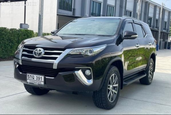 Toyota FORTUNER 2.8 V 4WD รุ่น TOP A/T ปี 2016 