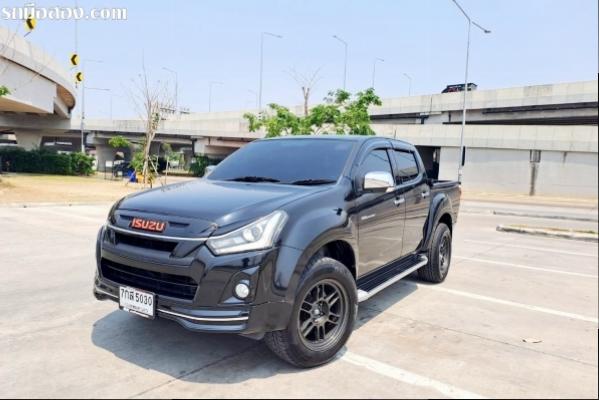 ISUZU D-MAX 3.0 HILANDER 4ประตู รุ่นท็อปออโต้ ปี13