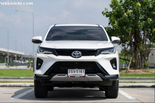 Toyota Fortuner Leader 2.4V 2WD ปี 2022