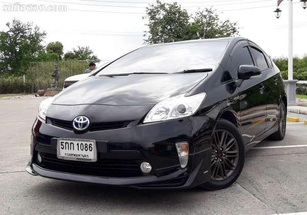 TOYOTA PRIUS ปี 2012